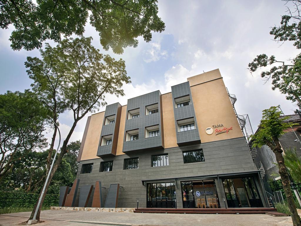 Tama Boutique Hotel Bandung Extérieur photo